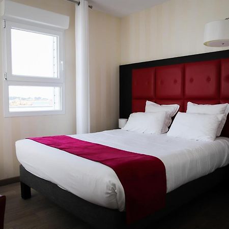 פרוס-גירק Logis Hotel Saint Guirec Et De La Plage מראה חיצוני תמונה