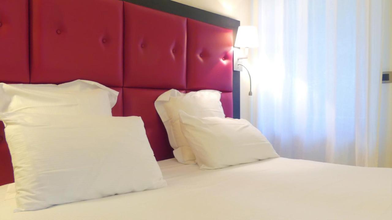 פרוס-גירק Logis Hotel Saint Guirec Et De La Plage מראה חיצוני תמונה