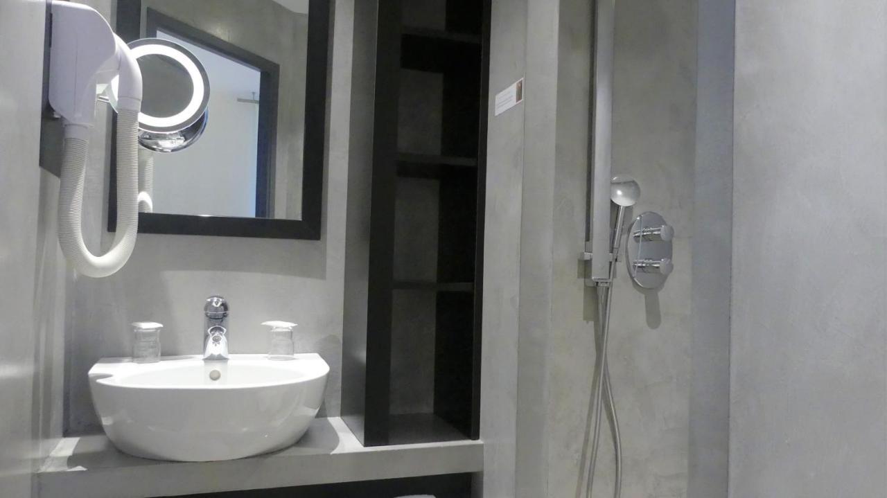 פרוס-גירק Logis Hotel Saint Guirec Et De La Plage מראה חיצוני תמונה