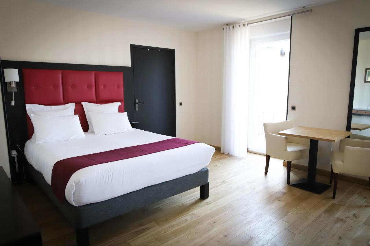 פרוס-גירק Logis Hotel Saint Guirec Et De La Plage מראה חיצוני תמונה