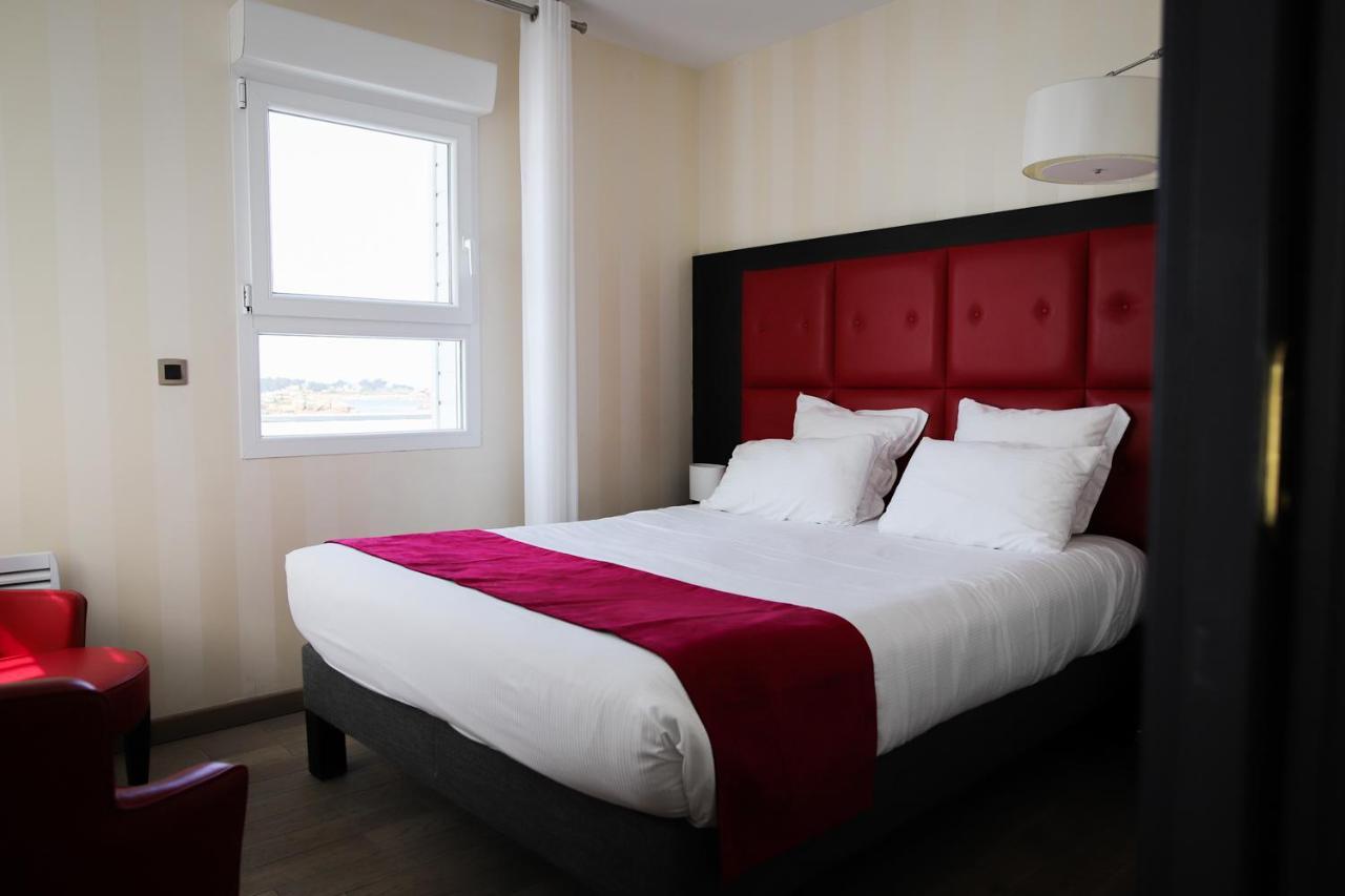 פרוס-גירק Logis Hotel Saint Guirec Et De La Plage מראה חיצוני תמונה