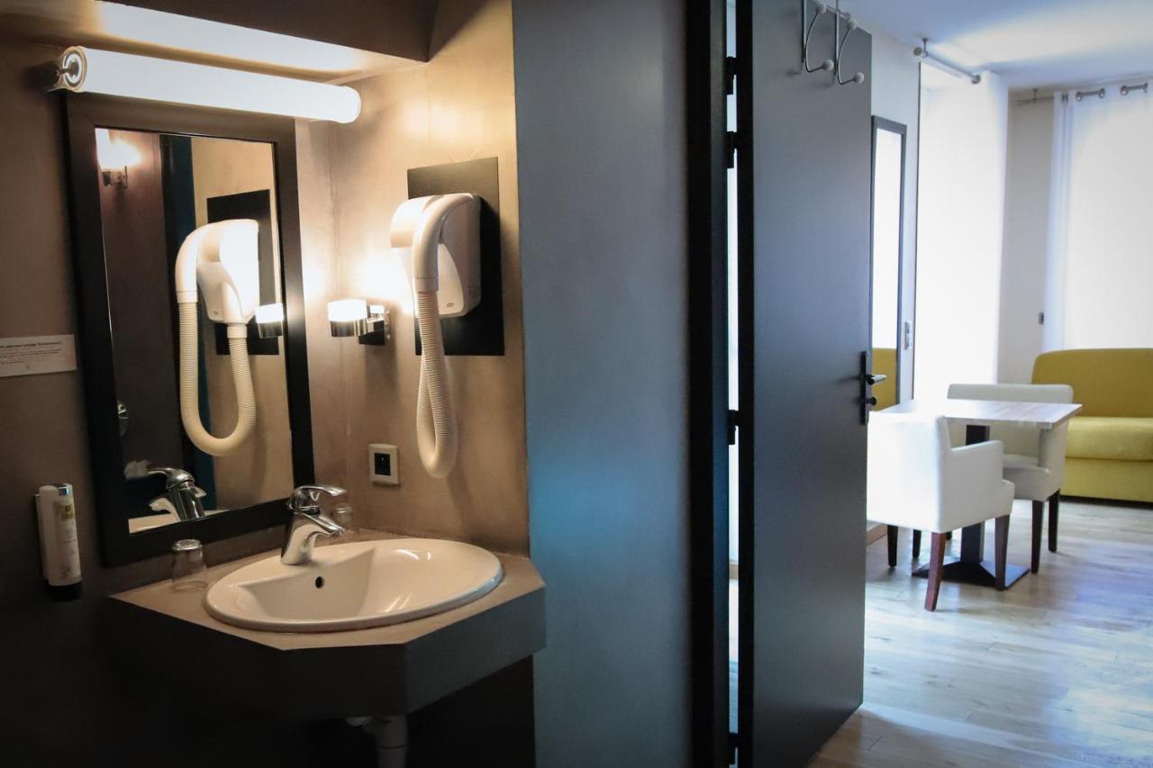 פרוס-גירק Logis Hotel Saint Guirec Et De La Plage מראה חיצוני תמונה