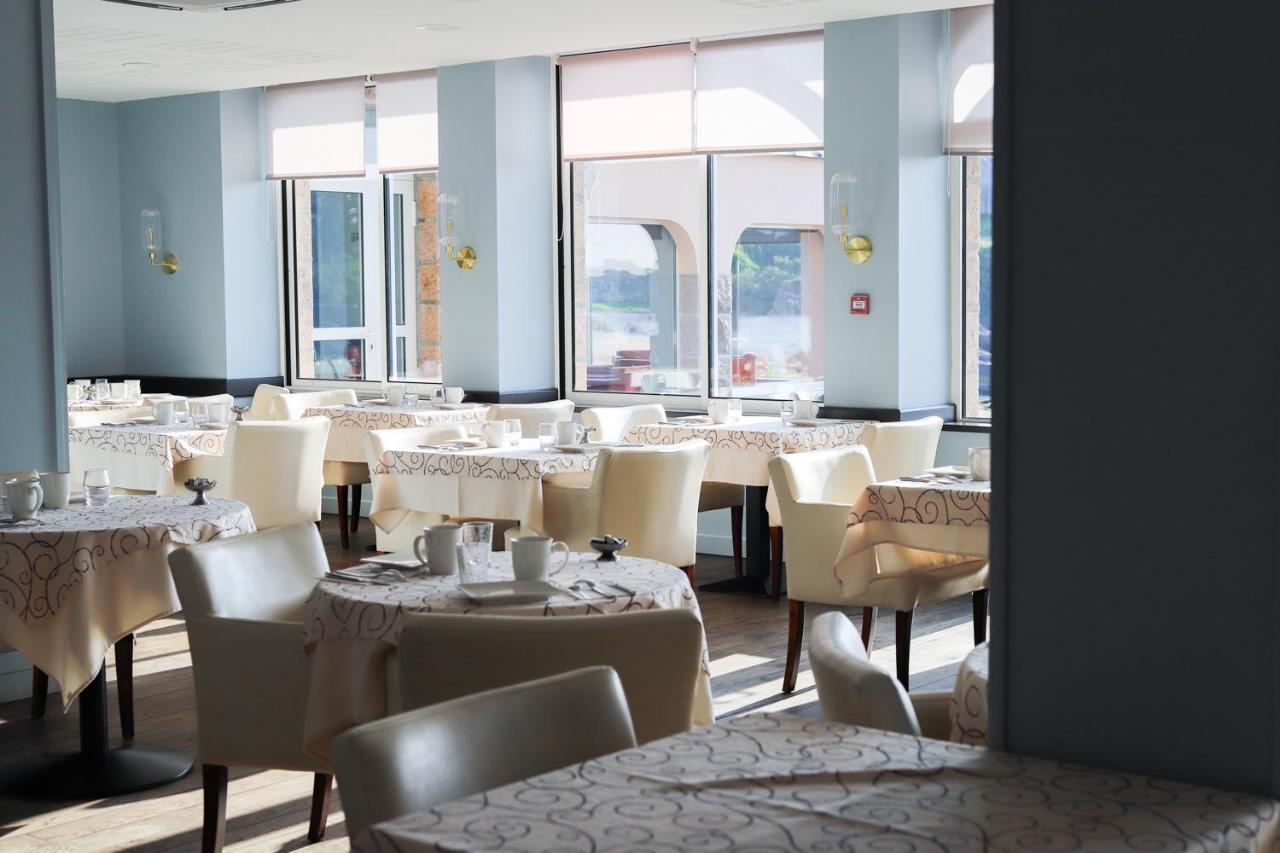 פרוס-גירק Logis Hotel Saint Guirec Et De La Plage מראה חיצוני תמונה