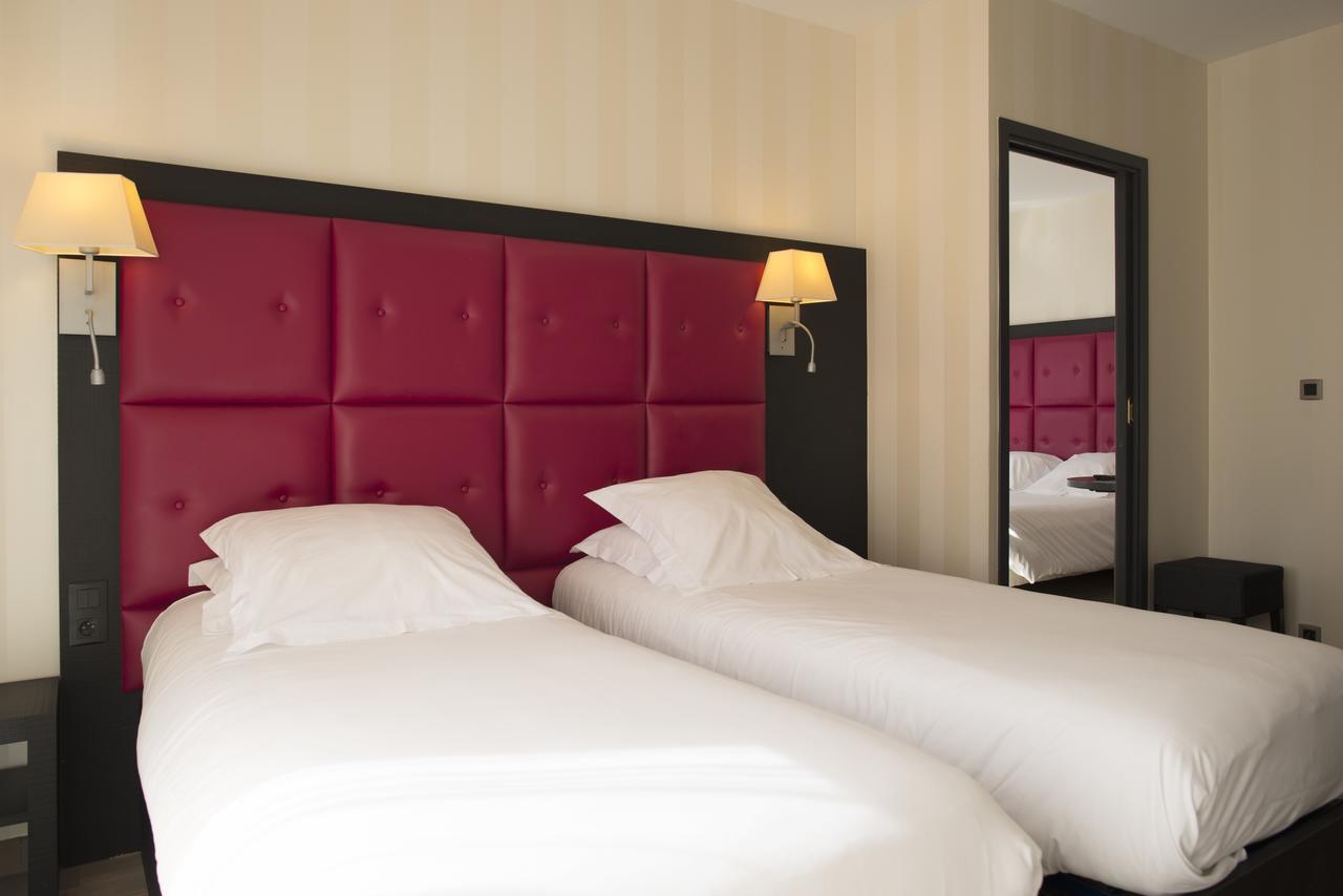 פרוס-גירק Logis Hotel Saint Guirec Et De La Plage מראה חיצוני תמונה